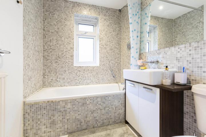 Modern Apartment Oxford Gardens, Ladbroke grove